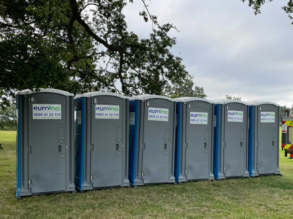6 Portable Toilets Hired For Event In St Albans From Euroloo Of Essex - Sustainable. Toilets. Welfare ☀️🌱🚽
