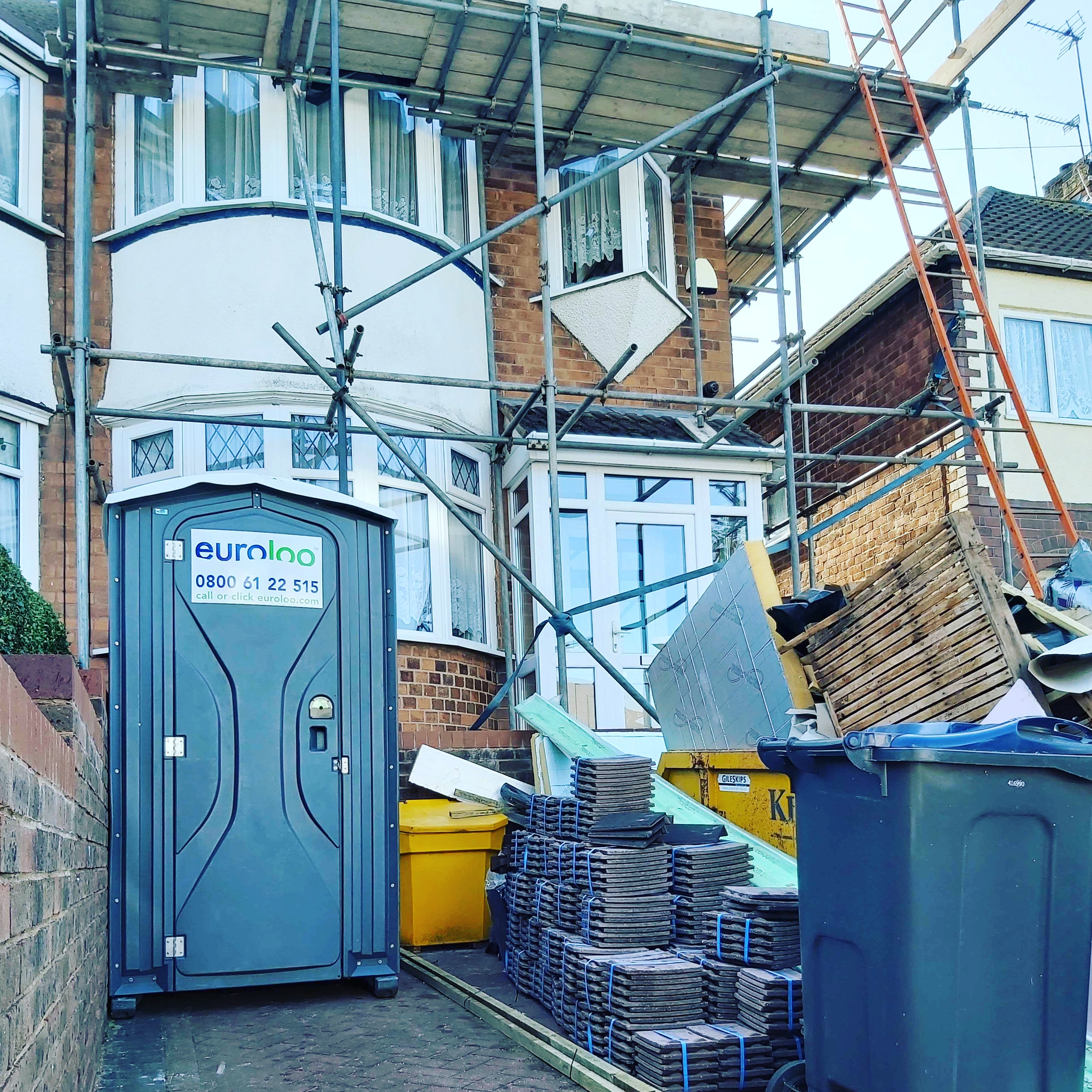 Portable toilet hire price Portable toilet hire cost