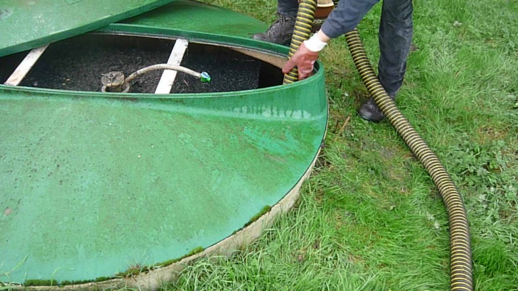 Septic tank emptying