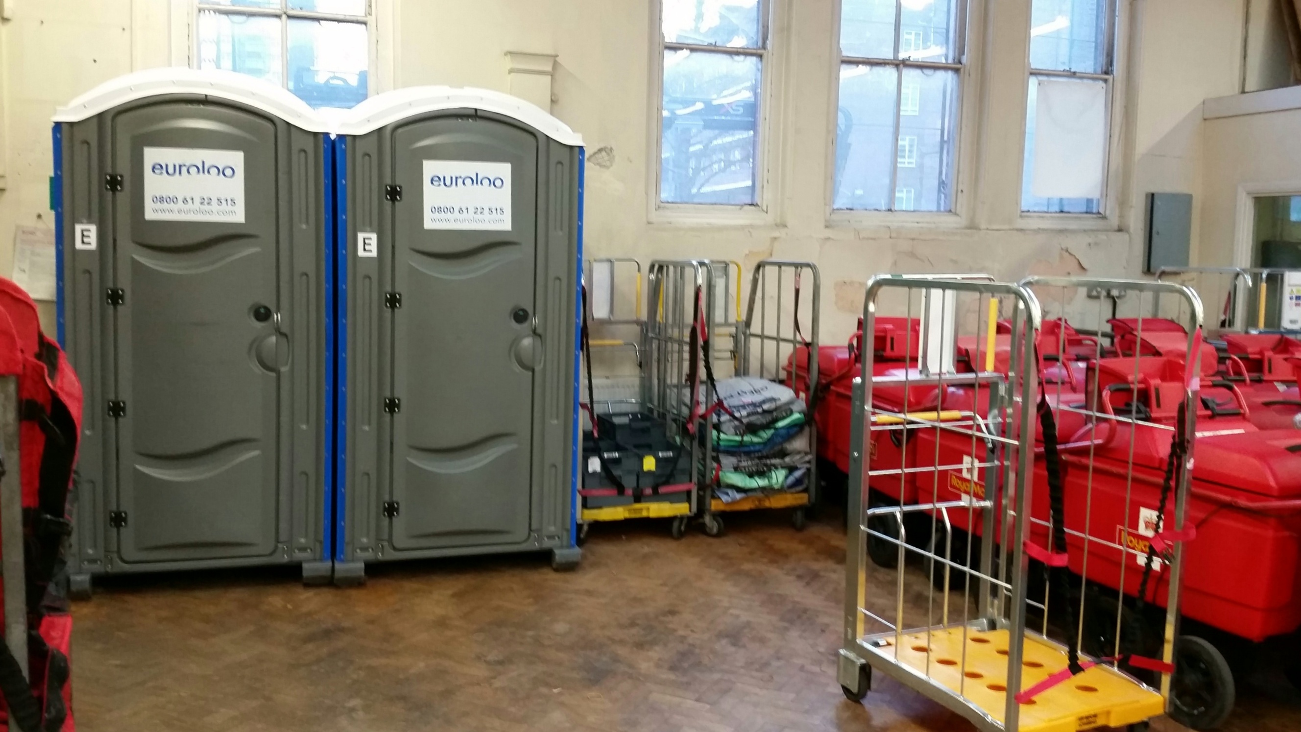Emergency portable toilet hire for Royal Mail Site