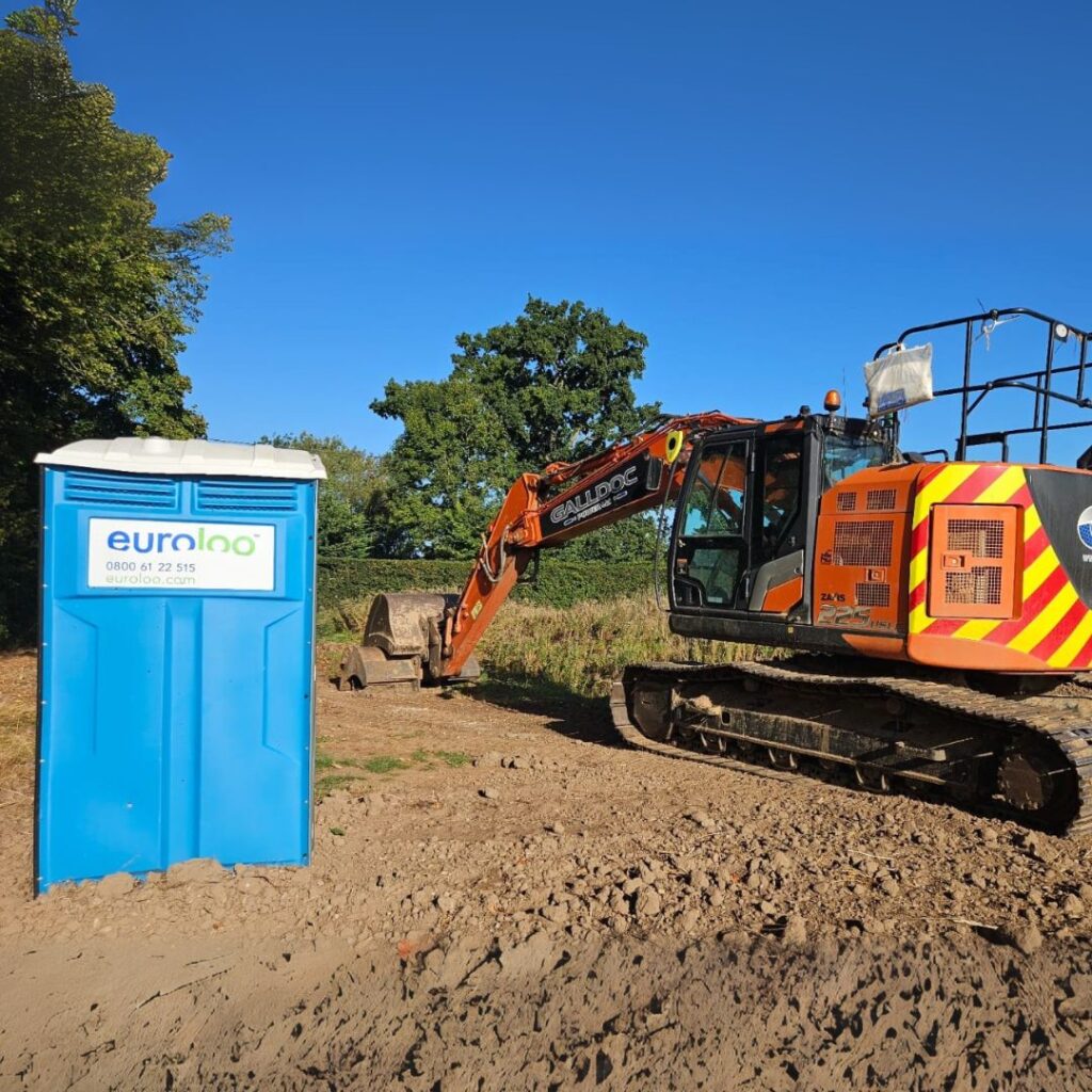 Temporary Welfare Unit And Portable Toilet Facilities Supporting Archaeology Contractors And Trial Trenching Works